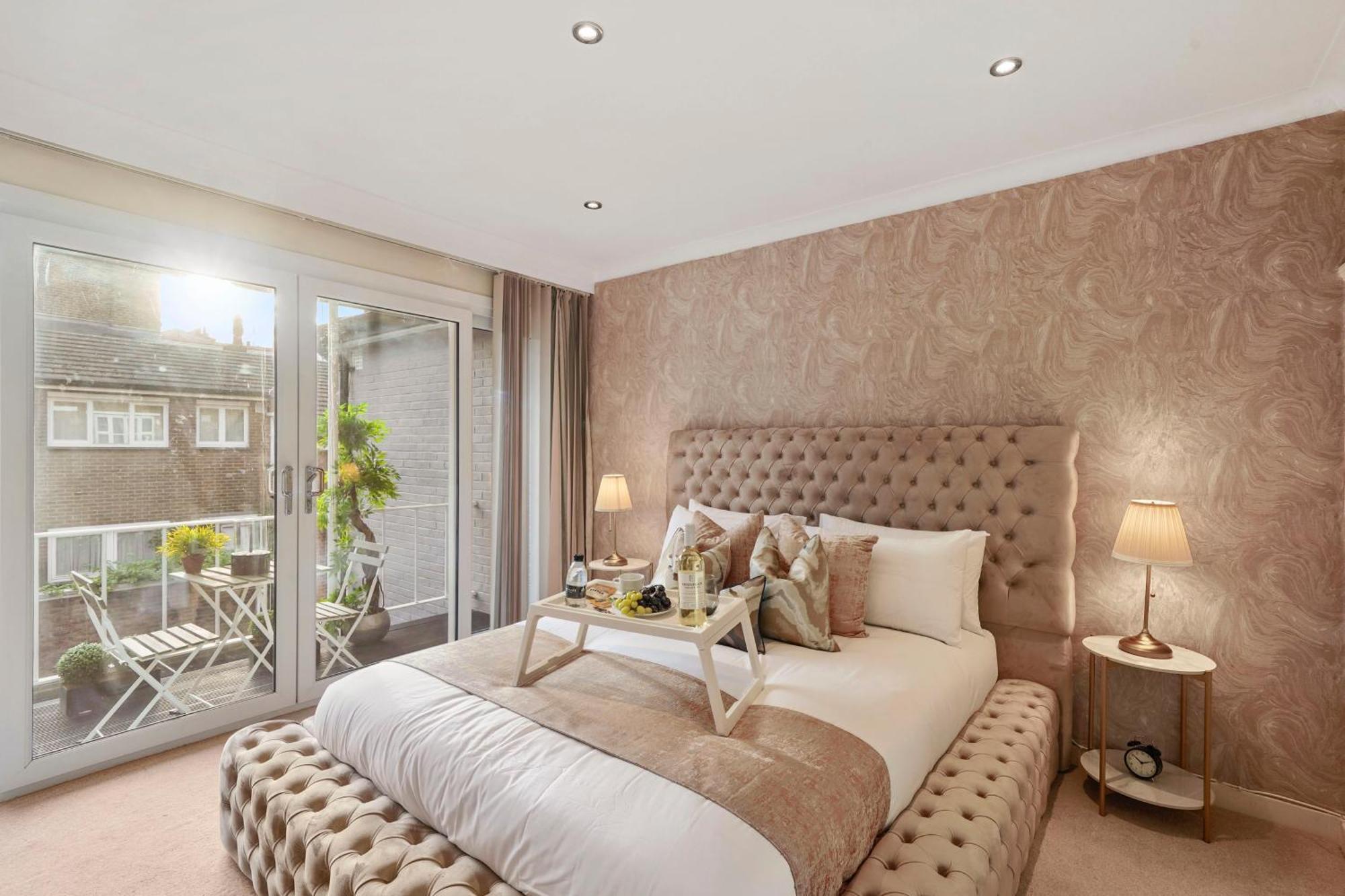 Mews House London With Private Patio & Parking Londres Exterior foto